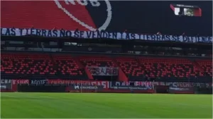 "No tenía nada que ver con un espectáculo deportivo", afirmó Angelini sobre la bandera retirada en el Coloso
