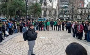 Tras el femicidio de Carina Candelas, organizaciones feministas y sociales marcharon en Rosario: en lo que va del año ya hubo 32 crímenes de mujeres en la provincia de Santa Fe