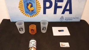 Cae con merchandising del Pájaro Cantero: tenía captura por narcomenudeo