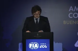 Javier Milei, en el Congreso de la FIA: “Queremos ver a Franco Colapinto en la Argentina”