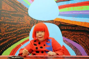 Murió Yayoi Kusama, la reina de los lunares, a los 97 años