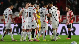 En la previa del Clásico, Newell's se trajo un punto valioso en su visita ante Estudiantes