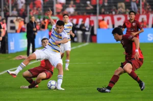 Todo empatado en el Coloso: Velasco definió una contra letal y ahora Newell's iguala 2-2 con Boca