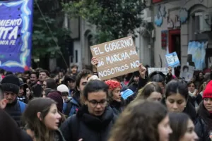 No todo está perdido: lo que la rotunda marcha de este jueves en Rosario nos dejó