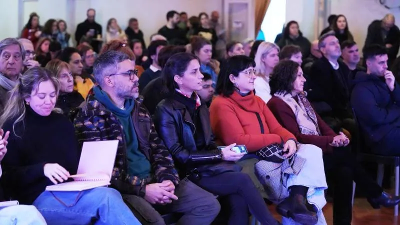 Autoridades provinciales durante el anuncio