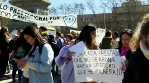 Transportistas marchan al congreso para protestar
