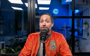 “Caballito de batalla”, de Gastón Díaz: amor y deseo entre hombres en un triángulo que se contorsiona hasta perder sus lados