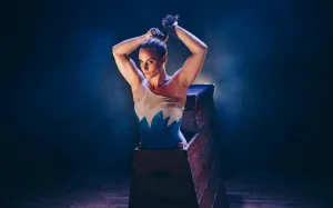 Regresa a Rosario “Consagrada, el fracaso del éxito”, el potente biodrama que protagoniza la ex gimnasta Gabi Parigi