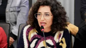 Julia Mengolini