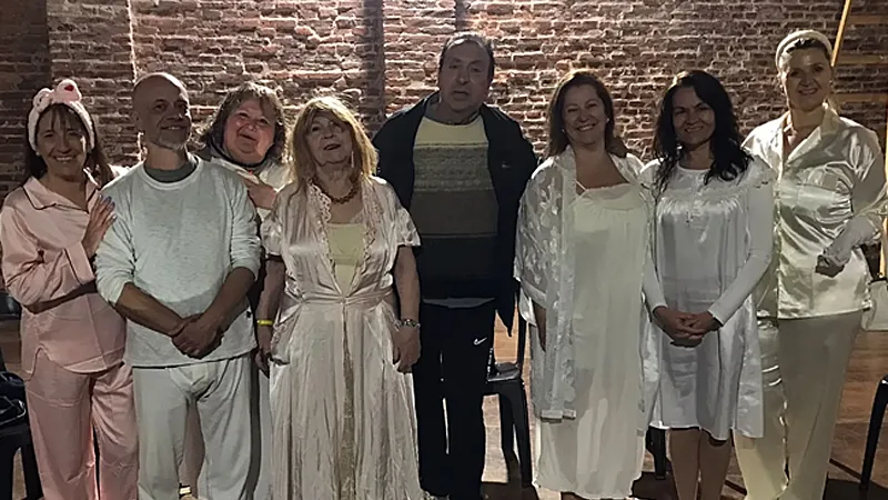 Se estrena la puesta "Una experiencia onírica", dirigida por Rody Bertol y basada en "El sueño" de August Strindberg