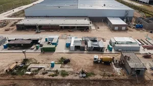 Otra empresa emblemática que ya no produce: Whirlpool vende su planta de electrodomésticos en Pilar, ya no fabrica en Argentina y todos sus productos son importados