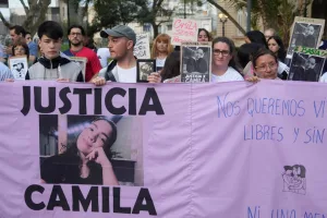 Dolor y consternación en el pedido de justicia por Camila Vecchiarello, víctima de femicidio