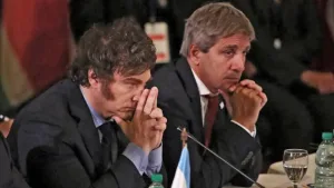 Golpe de realidad para el gobierno de Milei: JP Morgan empeoró sus expectativas para Argentina y prevé una recesión