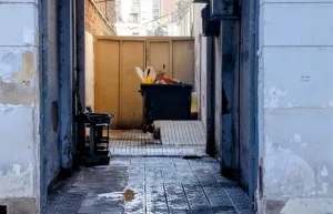 Alarma y gran despliegue en la comisaría 5 por motín e incendio en un pabellón de detenidas
