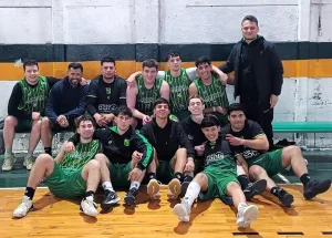 Fisherton ganó en el destacado del lunes de ascenso y sigue como escolta en la Primera A