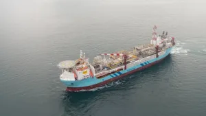 Recursos en disputa: denunciaron por contrabando a empresas pesqueras que operan en el mar argentino con licencias británicas desde Malvinas