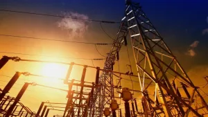 La energía para la industria aumentó más del doble que la inflación y profundiza la crisis de un sector que no encuentra piso