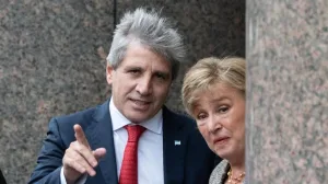 El FMI llega a la Argentina para la tercera revisión del programa en la previa de un vencimiento de deuda