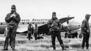 Diputados del PJ piden al gobierno que restituya en Casa Rosada una bandera argentina que flameó en Malvinas