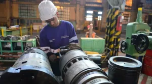 Otro dato negativo: el uso de la capacidad instalada en la industria cayó a 58,2% en julio