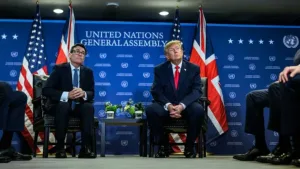 Malvinas: el primer ministro inglés habló con Donald Trump sobre las islas y, ante la ONU, calificó de "amenaza" al reclamo de Argentina