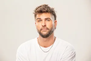 Juampi González desembarca en Rosario con el estreno de “Oveja Negra”