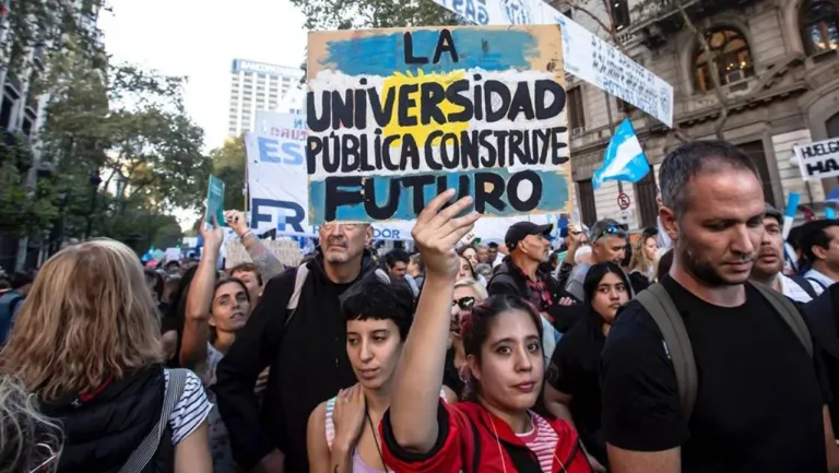 Nuevo paro universitario en reclamo de recomposición salarial y cumplimiento de la Ley de Financiamiento