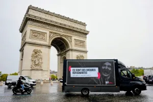 Reporteros Sin Fronteras escrachó a Milei en París: difunden más de 1.600 ataques a la prensa