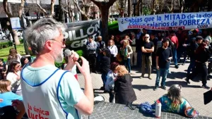 Comenzó el paro de semana completa en la UNR: "Exigimos que se cumpla con la Ley de Financiamiento"