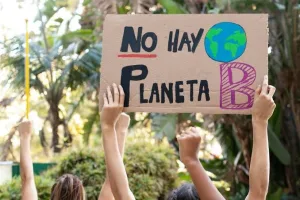 Más de 120 defensores ambientales fueron asesinados en 2025 y América Latina concentró el 85% de los casos