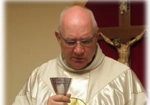 El Vaticano declaró culpable al sacerdote argentino Carlos Miguel Buela por abusos