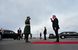Trump volvió a agitar las aguas de Malvinas en su pelea con Reino Unido: advirtió sobre un "desastre potencial" y se ufanó de poder evitarlo