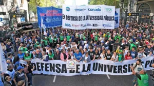 "Oferta miserable": gremios universitarios paran este miércoles, tras fracasar la reunión con el gobierno nacional por un aumento salarial