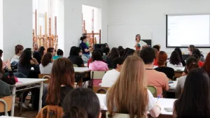 En Rosario, 8 de cada 10 graduados de Formación Docente ya trabajan en el sistema educativo