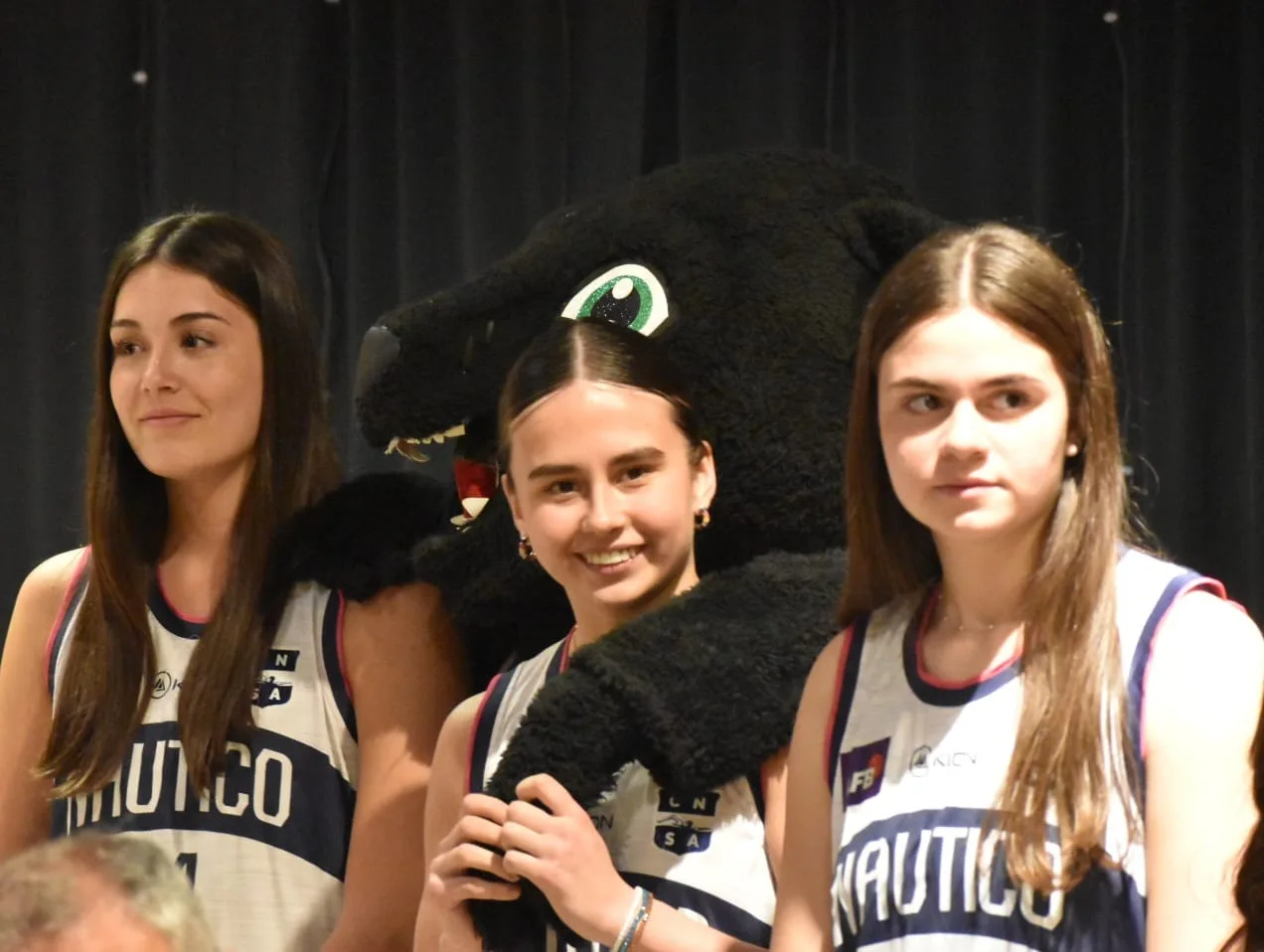 Ilusión en marcha: Náutico presentó su equipo de cara a la nueva temporada de la Liga Nacional Femenina