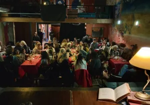 Leerán poetas y narradores locales y de la región en la segunda posta rosarina del encuentro "Pizza & Letras"