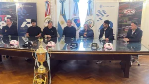 Presentaron el regreso del Turismo Carretera a Rosario y Javkin confirmó: “En 2027 abrirá el calendario en la ciudad”