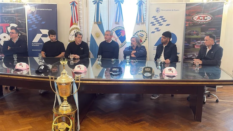 Presentaron el regreso del Turismo Carretera a Rosario y Javkin confirmó: “En 2027 abrirá el calendario en la ciudad”