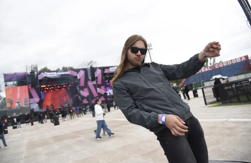 Festival Bandera 2026: intensa jornada de rock, pop, indie, electrónica y escenarios cruzados