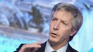 Afirman que el Banco Central perdió u$s1.000 millones por un "error de cálculo" de Santiago Bausili