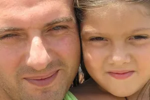 El relato de la hija del periodista Fernando Confessore sobre la muerte de su papá: “Mientras te asistían, yo tenía la fe en que ibas a volver”