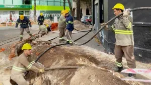 Rosario: La EPE recambió más de 120 kilómetros de cables de baja tensión y reparó mil veredas