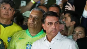 No les quedó otra: el partido de Flávio Bolsonaro reconoció el triunfo de Lula en las elecciones de Brasil