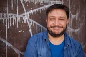 Escándalo total: denunciaron a Hernán Casciari por una presunta estafa millonaria con varios famosos involucrados