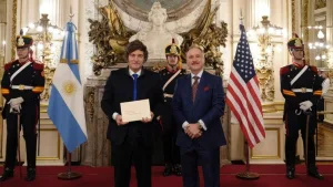 Estados Unidos apuesta fuerte por la reelección de Milei y Lamelas promete u$s 20.000 millones en inversiones en 2027