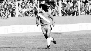 Se cumplen 50 años del debut de Diego Armando Maradona: la tarde en la que el fútbol cambió para siempre