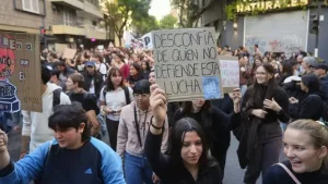 Marcha Federal Universitaria: Rosario se moviliza en defensa de la educación pública y exigiendo el cumplimiento de la Ley de Financiamiento