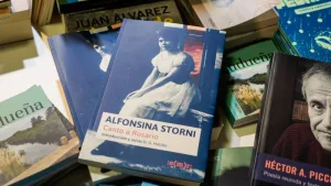 FILRos: la Editorial Municipal presenta sus novedades con un rescate histórico de Alfonsina Storni entre sus destacados