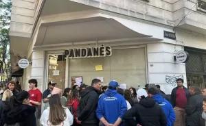 Una cadena de panaderías cerró sus 25 locales: despidió a 150 trabajadores por WhatsApp a las 4 de la mañana