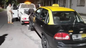 Cayó un taxista alcoholizado